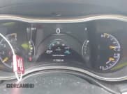 ✅ 2015 Jeep Grand Cherokee Overland • VIN: 1C4RJFCMXFC725683 • Lot: 41960837. Listed on IAAI with 117,200 mi. Free auction sales archive from the USA and detailed vehicle history report at DreamBid. Image 7.