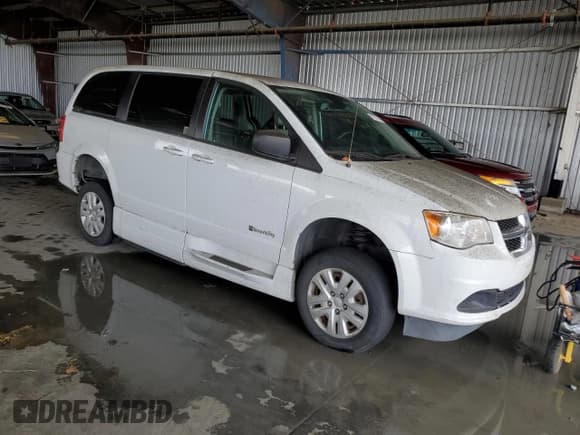 ✅ 2018 Dodge Grand Caravan SE • VIN: 2C4RDGBG4JR347479 • Lot: 91635455. Wystawiony na Copart z przebiegiem 136 490 mil. Bezpłatny archiwum sprzedaży aukcyjnych z USA i szczegółowy raport historii pojazdu na DreamBid. Zdjęcie 4.