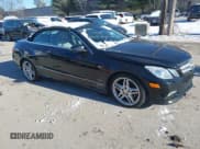 ✅ 2011 Mercedes-Benz E 550 • VIN: WDDKK7CF6BF088621 • Lot: 43837286. Listed on IAAI with 88,498 mi. Free auction sales archive from the USA and detailed vehicle history report at DreamBid. Image 1.