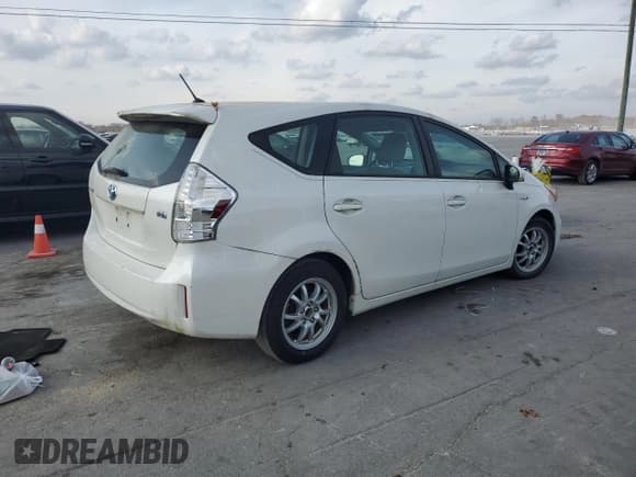 ✅ 2012 Toyota Prius Three • VIN: JTDZN3EUXC3017056 • Лот: 93370745. Опубликован ранее на Copart с пробегом 169 514 миль. Бесплатный доступ к архиву аукционных продаж из США и подробный отчёт об истории автомобиля на DreamBid. Изображение 3.