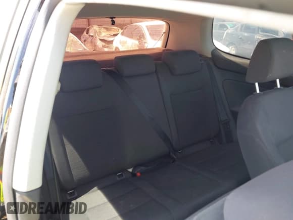 ✅ 2008 Volkswagen Rabbit S • VIN: WVWBA71K58W337982 • Lot: 42151207. Listed on IAAI with 182,573 mi. Free auction sales archive from the USA and detailed vehicle history report at DreamBid. Image 8.