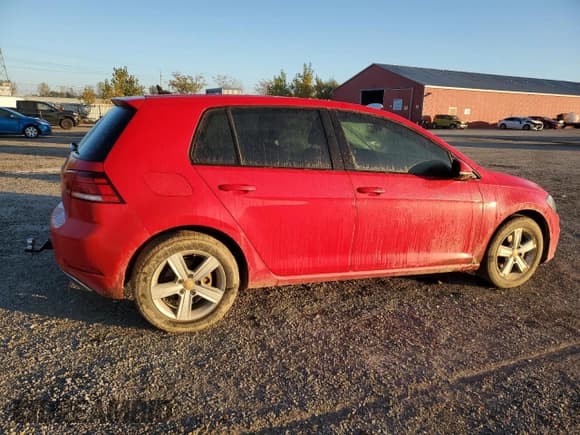 ✅ 2019 Volkswagen Golf S • VIN: 3VWW57AU1KM005906 • Lot: 89685425. Wystawiony na Copart z przebiegiem 121 696 mil. Bezpłatny archiwum sprzedaży aukcyjnych z USA i szczegółowy raport historii pojazdu na DreamBid. Zdjęcie 3.