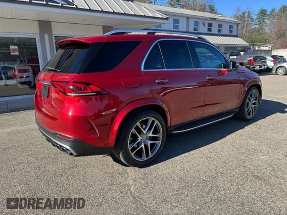 ✅ 2021 Mercedes-Benz GLE 53 AMG • VIN: 4JGFB6BB0MA450099 • Lot: 93371865. Wystawiony na Copart z przebiegiem 93 113 mil. Bezpłatny archiwum sprzedaży aukcyjnych z USA i szczegółowy raport historii pojazdu na DreamBid. Zdjęcie 4.