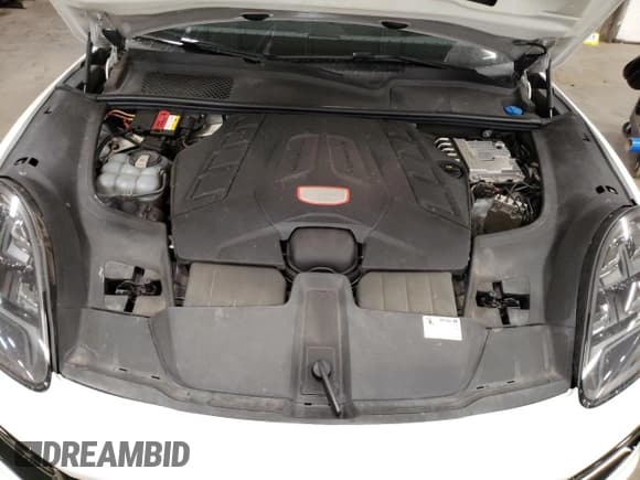 ✅ 2020 Porsche Cayenne Turbo • VIN: WP1AF2AY9LDA39538 • Lot: 42987125. Listed on Copart with 45,651 mi. Free auction sales archive from the USA and detailed vehicle history report at DreamBid. Image 12.