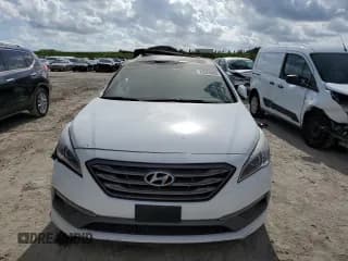 ✅ 2017 Hyundai Sonata Sport • VIN: 5NPE34AF4HH482803 • Lot: 73570422. Listed on Copart with 43,645 mi. Free auction sales archive from the USA and detailed vehicle history report at DreamBid. Image 5.