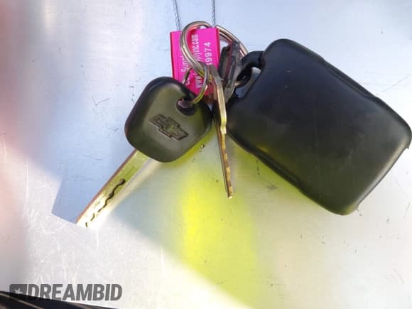 ✅ 2016 Chevrolet Silverado 1500 LT • VIN: 1GCRCRECXGZ392416 • Lot: 43021246. Listed on IAAI with 123,521 mi. Free auction sales archive from the USA and detailed vehicle history report at DreamBid. Image 11.