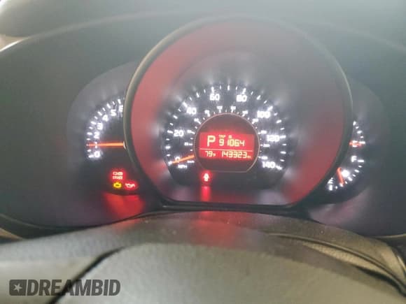 ✅ 2016 Kia Soul + • VIN: KNDJP3A52G7350534 • Лот: 91599005. Опубликован ранее на Copart с пробегом 143 323 миль. Бесплатный доступ к архиву аукционных продаж из США и подробный отчёт об истории автомобиля на DreamBid. Изображение 9.