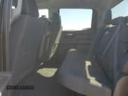 ✅ 2019 Chevrolet Silverado 1500 LT • VIN: 3GCUYDED4KG127104 • Lot: 69705884. Wystawiony na Copart z przebiegiem 73 874 mil. Bezpłatny archiwum sprzedaży aukcyjnych z USA i szczegółowy raport historii pojazdu na DreamBid. Zdjęcie 10.