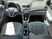 ✅ 2017 Hyundai Accent SE • VIN: KMHCT4AE1HU265547 • Лот: 68923774. Опубликован ранее на Copart с пробегом 106 775 миль. Бесплатный доступ к архиву аукционных продаж из США и подробный отчёт об истории автомобиля на DreamBid. Изображение 8.