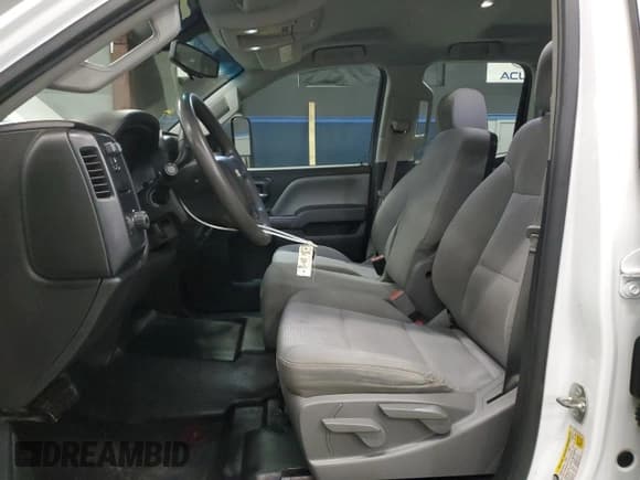 ✅ 2015 Chevrolet Silverado 2500HD Work Truck • VIN: 1GC2CUEG8FZ558244 • Lot: 91865775. Wystawiony na Copart z przebiegiem 201 743 mil. Bezpłatny archiwum sprzedaży aukcyjnych z USA i szczegółowy raport historii pojazdu na DreamBid. Zdjęcie 7.