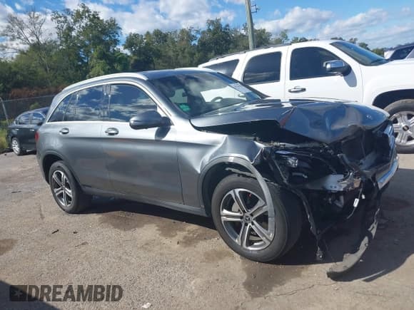 ✅ 2019 Mercedes-Benz GLC 300 • VIN: WDC0G4JB6KV185349 • Lot: 43556198. Listed on IAAI with 62,222 mi. Free auction sales archive from the USA and detailed vehicle history report at DreamBid. Image 13.