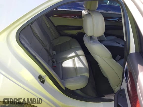 ✅ 2014 Cadillac ATS Luxury AWD • VIN: 1G6AH5RX4E0115978 • Lot: 43664263. Listed on IAAI with 106,871 mi. Free auction sales archive from the USA and detailed vehicle history report at DreamBid. Image 8.