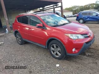 ✅ 2015 Toyota RAV4 XLE • VIN: 2T3RFREV1FW268929 • Lot: 43517726. Wystawiony na IAAI z przebiegiem 94 876 mil. Bezpłatny archiwum sprzedaży aukcyjnych z USA i szczegółowy raport historii pojazdu na DreamBid. Zdjęcie 1.