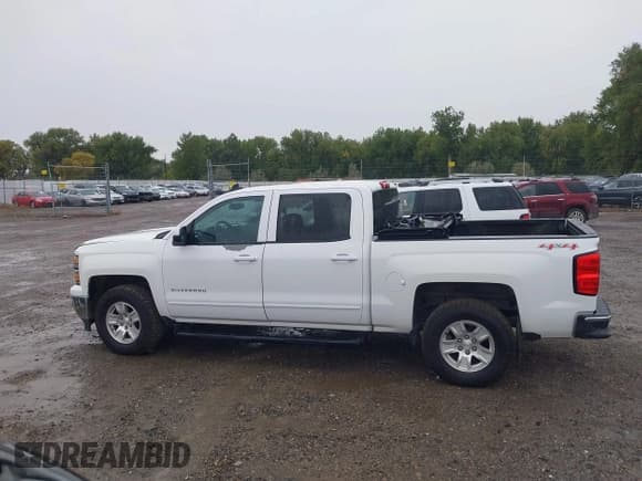 ✅ 2015 Chevrolet Silverado 1500 LT • VIN: 3GCUKRECXFG237926 • Lot: 43231285. Listed on IAAI with 109,711 mi. Free auction sales archive from the USA and detailed vehicle history report at DreamBid. Image 15.