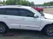 2018 Jeep Grand Cherokee Limited z VIN 1C4RJEBG3JC471734, wystawiony jako IAAI lot #42435256 z przebiegiem 68 312 mil mil oraz . Historia ofert i sprzedaży dostępna na DreamBid. Obrazek 18.