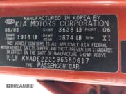 ✅ 2009 Kia Rio LX • VIN: KNADE223596580617 • Lot: 43727560. Wystawiony na IAAI z przebiegiem 243 386 mil. Bezpłatny archiwum sprzedaży aukcyjnych z USA i szczegółowy raport historii pojazdu na DreamBid. Zdjęcie 8.