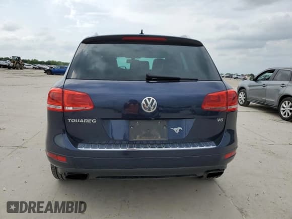 ✅ 2013 Volkswagen Touareg Exec • VIN: WVGEF9BP6DD013915 • Lot: 55024485. Listed on Copart with 238,848 mi. Free auction sales archive from the USA and detailed vehicle history report at DreamBid. Image 6.