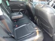 ✅ 2019 Jeep Cherokee Limited • VIN: 1C4PJMDX1KD231415 • Лот: 43227513. Опубликован ранее на IAAI с пробегом 107 834 миль. Бесплатный доступ к архиву аукционных продаж из США и подробный отчёт об истории автомобиля на DreamBid. Изображение 8.