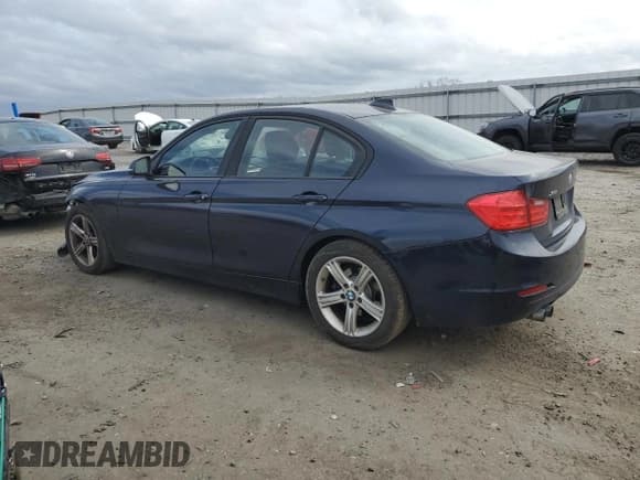 ✅ 2013 BMW 3 Series 328i xDrive • VIN: WBA3B3C52DF531006 • Лот: 92301115. Опубликован ранее на Copart с пробегом 108 673 миль. Бесплатный доступ к архиву аукционных продаж из США и подробный отчёт об истории автомобиля на DreamBid. Изображение 2.