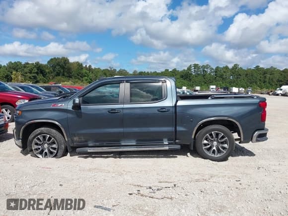 ✅ 2019 Chevrolet Silverado 1500 LT • VIN: 3GCUYDED5KG292241 • Lot: 43396399. Wystawiony na IAAI z przebiegiem 121 506 mil. Bezpłatny archiwum sprzedaży aukcyjnych z USA i szczegółowy raport historii pojazdu na DreamBid. Zdjęcie 14.