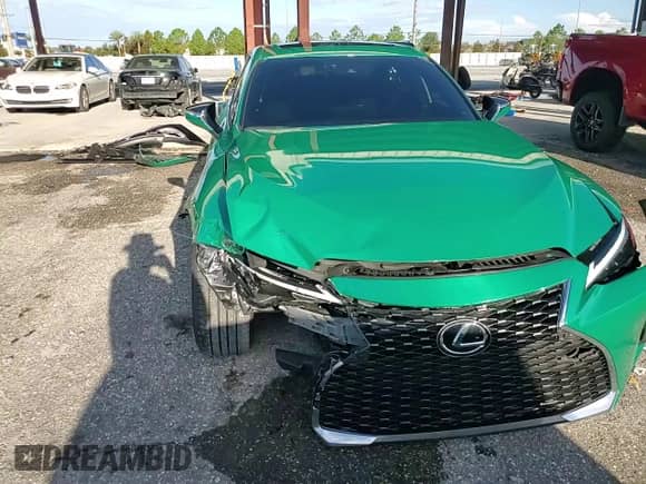 2024 Lexus IS 300 z VIN JTHDA1D23R5130806, wystawiony jako Copart lot #66090145 z przebiegiem 16 064 mil mil oraz Nie do naprawy • Non repairable. Historia ofert i sprzedaży dostępna na DreamBid. Obrazek 13.