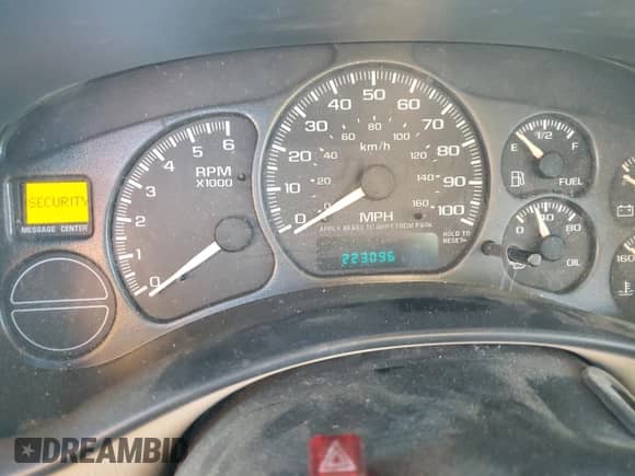 2001 GMC Sierra 1500 SLE с VIN 1GTEK19T01E336805, выставлен на аукционе Copart как лот 82631185 с пробегом 223 096 миль миль и Списание • Salvage title. История ставок и продаж доступна на DreamBid. Изображение 9.