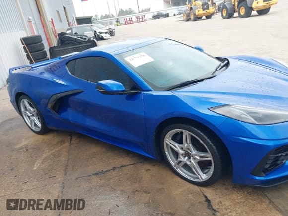 ✅ 2022 Chevrolet Corvette 3LT • VIN: 1G1YC2D45N5110838 • Lot: 41771276. Listed on IAAI with 24,696 mi. Free auction sales archive from the USA and detailed vehicle history report at DreamBid. Image 13.