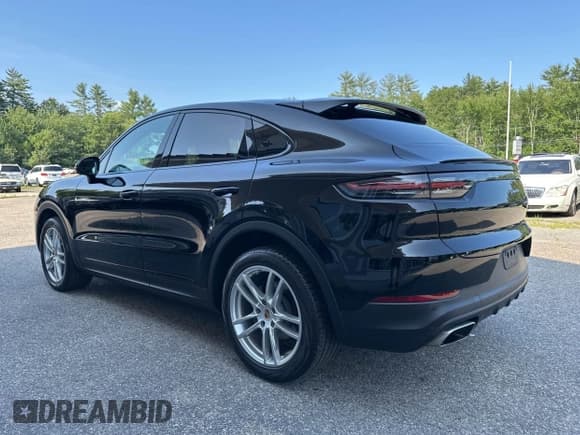 ✅ 2021 Porsche Cayenne • VIN: WP1BA2AY1MDA41949 • Lot: 42738461. Wystawiony na IAAI z przebiegiem 109 343 mil. Bezpłatny archiwum sprzedaży aukcyjnych z USA i szczegółowy raport historii pojazdu na DreamBid. Zdjęcie 3.