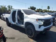 ✅ 2024 Chevrolet Silverado 1500 LT Trail Boss • VIN: 3GCUDFEL1RG350757 • Lot: 69196795. Wystawiony na Copart z przebiegiem 12 540 mil. Bezpłatny archiwum sprzedaży aukcyjnych z USA i szczegółowy raport historii pojazdu na DreamBid. Zdjęcie 4.