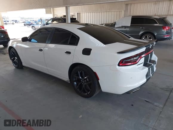 ✅ 2020 Dodge Charger SXT • VIN: 2C3CDXBG6LH136819 • Lot: 43647723. Wystawiony na IAAI z przebiegiem 93 834 mil. Bezpłatny archiwum sprzedaży aukcyjnych z USA i szczegółowy raport historii pojazdu na DreamBid. Zdjęcie 3.