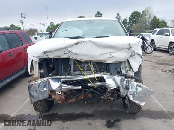✅ 2011 Chevrolet Silverado 2500HD • VIN: 1GB1KVCG2BF190764 • Lot: 41937031. Wystawiony na IAAI z przebiegiem 278 538 mil. Bezpłatny archiwum sprzedaży aukcyjnych z USA i szczegółowy raport historii pojazdu na DreamBid. Zdjęcie 12.