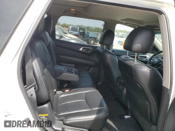 ✅ 2014 Nissan Pathfinder SV • VIN: 5N1AR2MM8EC714236 • Lot: 54655825. Listed on Copart with 120,115 mi. Free auction sales archive from the USA and detailed vehicle history report at DreamBid. Image 11.