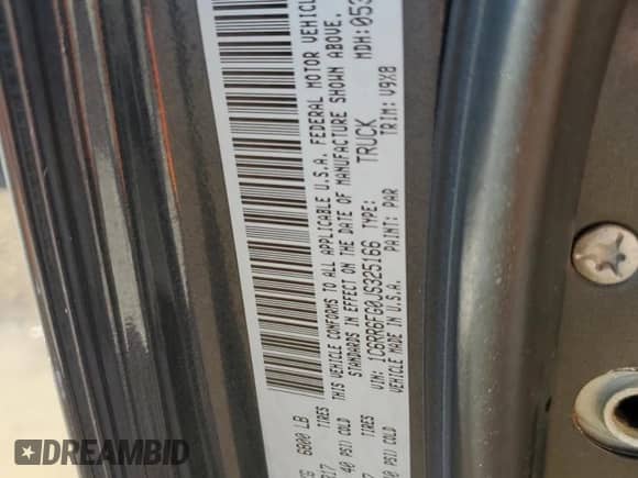 2018 Ram 1500 Tradesman z VIN 1C6RR6FG0JS325166, wystawiony jako Copart lot #82773085 z przebiegiem 43 419 mil mil oraz Szkoda całkowita • Salvage title. Historia ofert i sprzedaży dostępna na DreamBid. Obrazek 12.