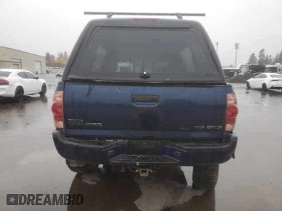 ✅ 2008 Toyota Tacoma • VIN: 5TEUU42N98Z535880 • Lot: 89721905. Wystawiony na Copart z przebiegiem 158 220 mil. Bezpłatny archiwum sprzedaży aukcyjnych z USA i szczegółowy raport historii pojazdu na DreamBid. Zdjęcie 6.