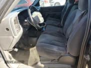 ✅ 2005 Chevrolet Silverado 1500 Z71 • VIN: 1GCEK19B55E154658 • Лот: 71813244. Опубликован ранее на Copart с пробегом 179 350 миль. Бесплатный доступ к архиву аукционных продаж из США и подробный отчёт об истории автомобиля на DreamBid. Изображение 7.