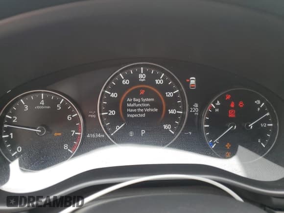 ✅ 2021 Mazda 3 Select • VIN: JM1BPBKL8M1326068 • Lot: 60969705. Listed on Copart with 41,634 mi. Free auction sales archive from the USA and detailed vehicle history report at DreamBid. Image 9.