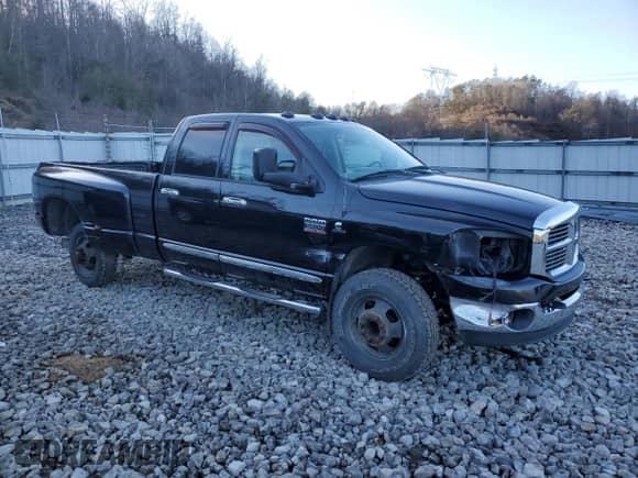 2009 Dodge 3500 SLT z VIN 3D7MX48LX9G521809, wystawiony jako Copart lot #44212305 z przebiegiem 358 582 mil mil oraz Szkoda całkowita • Salvage title. Historia ofert i sprzedaży dostępna na DreamBid. Obrazek 4.