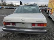 ✅ 1981 Mercedes-Benz 240 • VIN: WDBAB23A8BB257931 • Lot: 44451615. Listed on Copart with 183,942 mi. Free auction sales archive from the USA and detailed vehicle history report at DreamBid. Image 6.