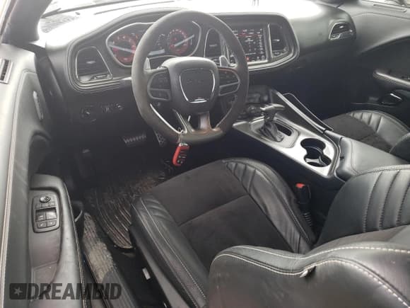 ✅ 2021 Dodge Challenger SRT Hellcat Redeye Widebody • VIN: 2C3CDZL93MH618077 • Lot: 68608684. Wystawiony na Copart z przebiegiem 14 848 mil. Bezpłatny archiwum sprzedaży aukcyjnych z USA i szczegółowy raport historii pojazdu na DreamBid. Zdjęcie 8.