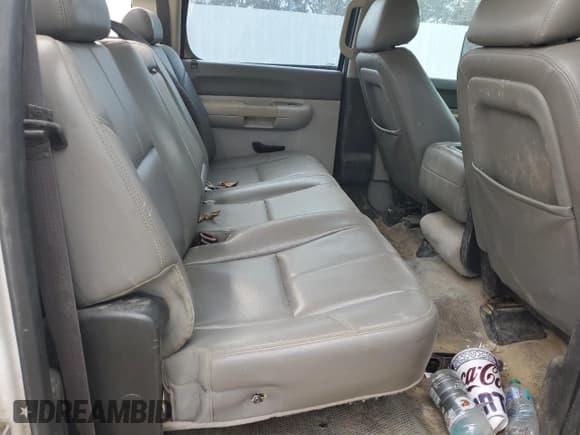 ✅ 2013 Chevrolet Silverado 2500HD • VIN: 1GB1CVCG9DF191703 • Lot: 82882924. Wystawiony na Copart z przebiegiem 202 614 mil. Bezpłatny archiwum sprzedaży aukcyjnych z USA i szczegółowy raport historii pojazdu na DreamBid. Zdjęcie 10.