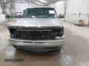 2000 Chevrolet Suburban LT с VIN 3GNFK16T9YG130739, выставлен на аукционе IAAI как лот 41943223 с пробегом 300 952 миль миль и . История ставок и продаж доступна на DreamBid. Изображение 6.