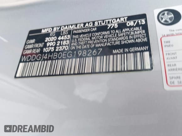 ✅ 2014 Mercedes-Benz C 250 • VIN: WDDGJ4HB0EG198267 • Lot: 42495263. Wystawiony na IAAI z przebiegiem 98 824 mil. Bezpłatny archiwum sprzedaży aukcyjnych z USA i szczegółowy raport historii pojazdu na DreamBid. Zdjęcie 9.