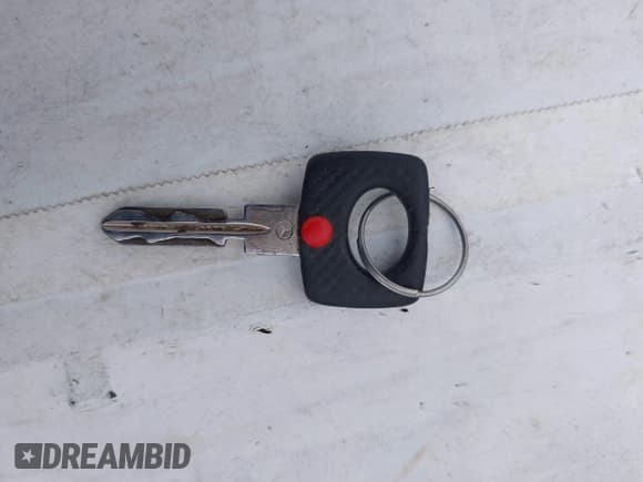 ✅ 1986 Mercedes-Benz 560 SL • VIN: WDBBA48D6GA040056 • Лот: 43826886. Опубликован ранее на IAAI с пробегом 121 000 миль. Бесплатный доступ к архиву аукционных продаж из США и подробный отчёт об истории автомобиля на DreamBid. Изображение 11.