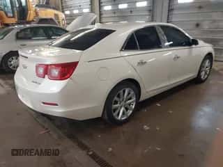 2013 Chevrolet Malibu LTZ z VIN 1G11H5SA6DF123555, wystawiony jako IAAI lot #41351172 z przebiegiem 178 140 mil mil oraz . Historia ofert i sprzedaży dostępna na DreamBid. Obrazek 4.