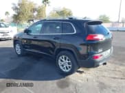 ✅ 2014 Jeep Cherokee Latitude • VIN: 1C4PJMCB2EW197404 • Lot: 43795406. Wystawiony na IAAI z przebiegiem 116 471 mil. Bezpłatny archiwum sprzedaży aukcyjnych z USA i szczegółowy raport historii pojazdu na DreamBid. Zdjęcie 3.