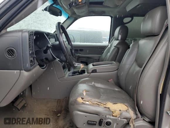 ✅ 2005 Chevrolet Suburban LT • VIN: 3GNFK16Z45G247581 • Лот: 83992054. Опубликован ранее на Copart с пробегом 315 708 миль. Бесплатный доступ к архиву аукционных продаж из США и подробный отчёт об истории автомобиля на DreamBid. Изображение 7.