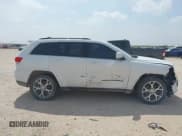 ✅ 2018 Jeep Grand Cherokee Limited • VIN: 1C4RJEBG3JC125652 • Lot: 41921124. Listed on IAAI with Not provided. Free auction sales archive from the USA and detailed vehicle history report at DreamBid. Image 13.