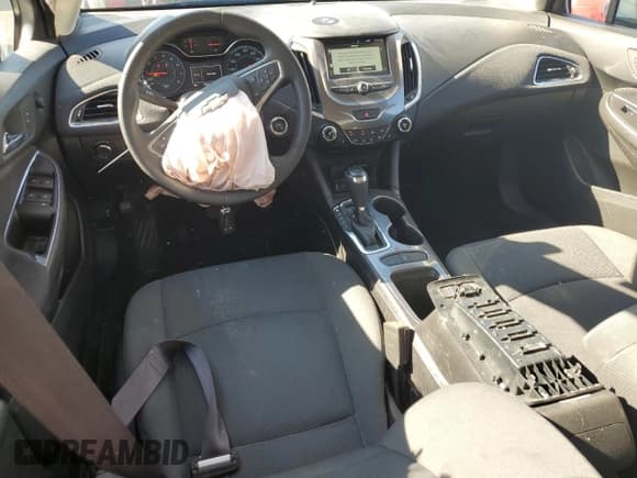 ✅ 2017 Chevrolet Cruze LT • VIN: 1G1BE5SM1H7241181 • Лот: 82455525. Опубликован ранее на Copart с пробегом 153 636 миль. Бесплатный доступ к архиву аукционных продаж из США и подробный отчёт об истории автомобиля на DreamBid. Изображение 8.