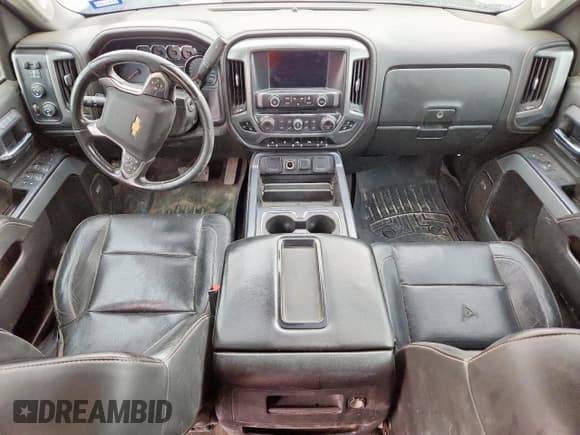 ✅ 2015 Chevrolet Silverado 2500HD LTZ • VIN: 1GC1KWEG0FF518140 • Lot: 57902025. Wystawiony na Copart z przebiegiem 328 656 mil. Bezpłatny archiwum sprzedaży aukcyjnych z USA i szczegółowy raport historii pojazdu na DreamBid. Zdjęcie 8.