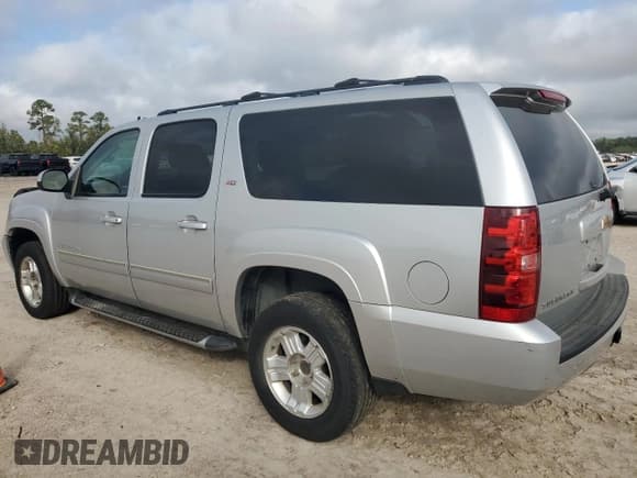 ✅ 2013 Chevrolet Suburban LT • VIN: 1GNSKJE75DR156736 • Lot: 79581474. Wystawiony na Copart z przebiegiem 77 578 mil. Bezpłatny archiwum sprzedaży aukcyjnych z USA i szczegółowy raport historii pojazdu na DreamBid. Zdjęcie 2.
